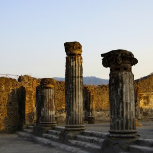 Pompeii pillars